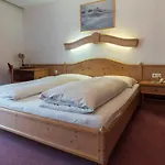 Krone Otel Matrei am Brenner
