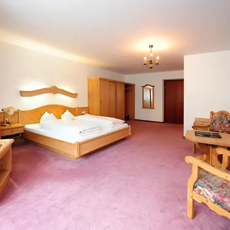 Krone Hotel Matrei am Brenner